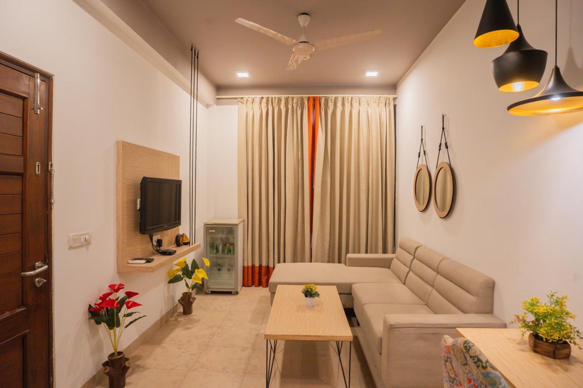 Ahuja Residency Parklane Hotel Gurgaon Buitenkant foto